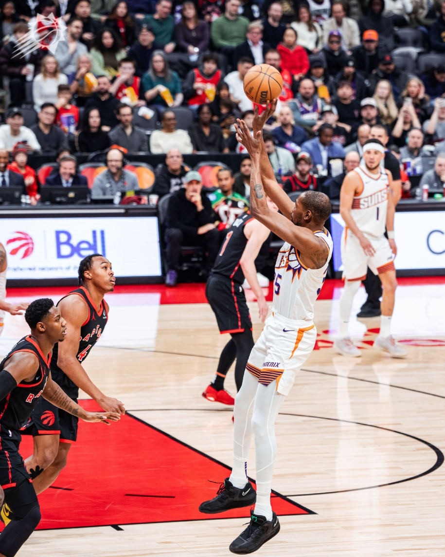 包含冲刺阶段体能课后，夏洛特黄蜂手感冰凉备战NBA常规赛，质疑声仍在，细节决定成败的词条